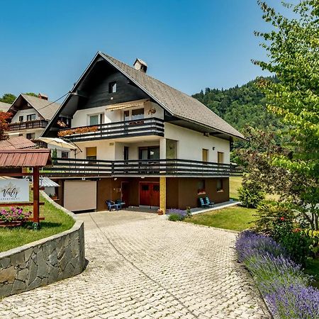 Apartment Valy - Free Bikes, Relaxing Terrace & Near Bled Buitenkant foto