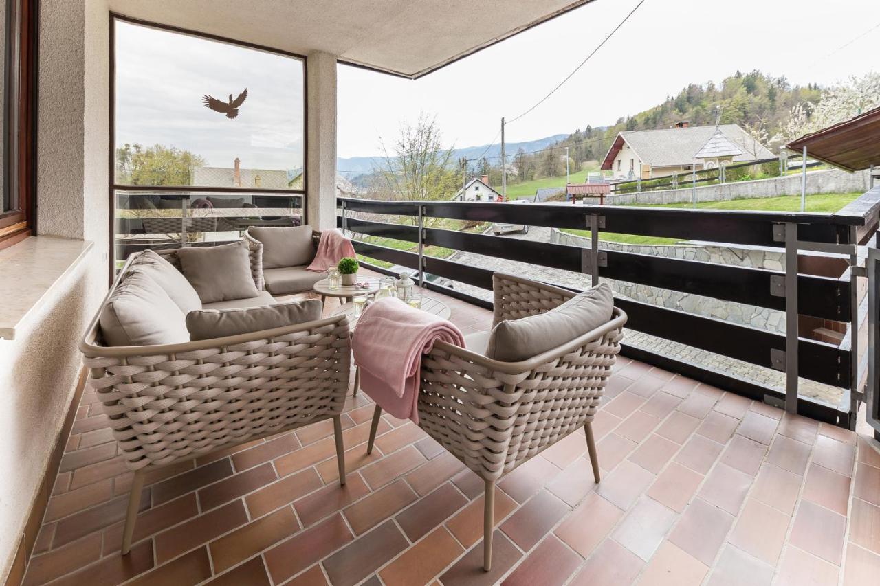 Apartment Valy - Free Bikes, Relaxing Terrace & Near Bled Buitenkant foto