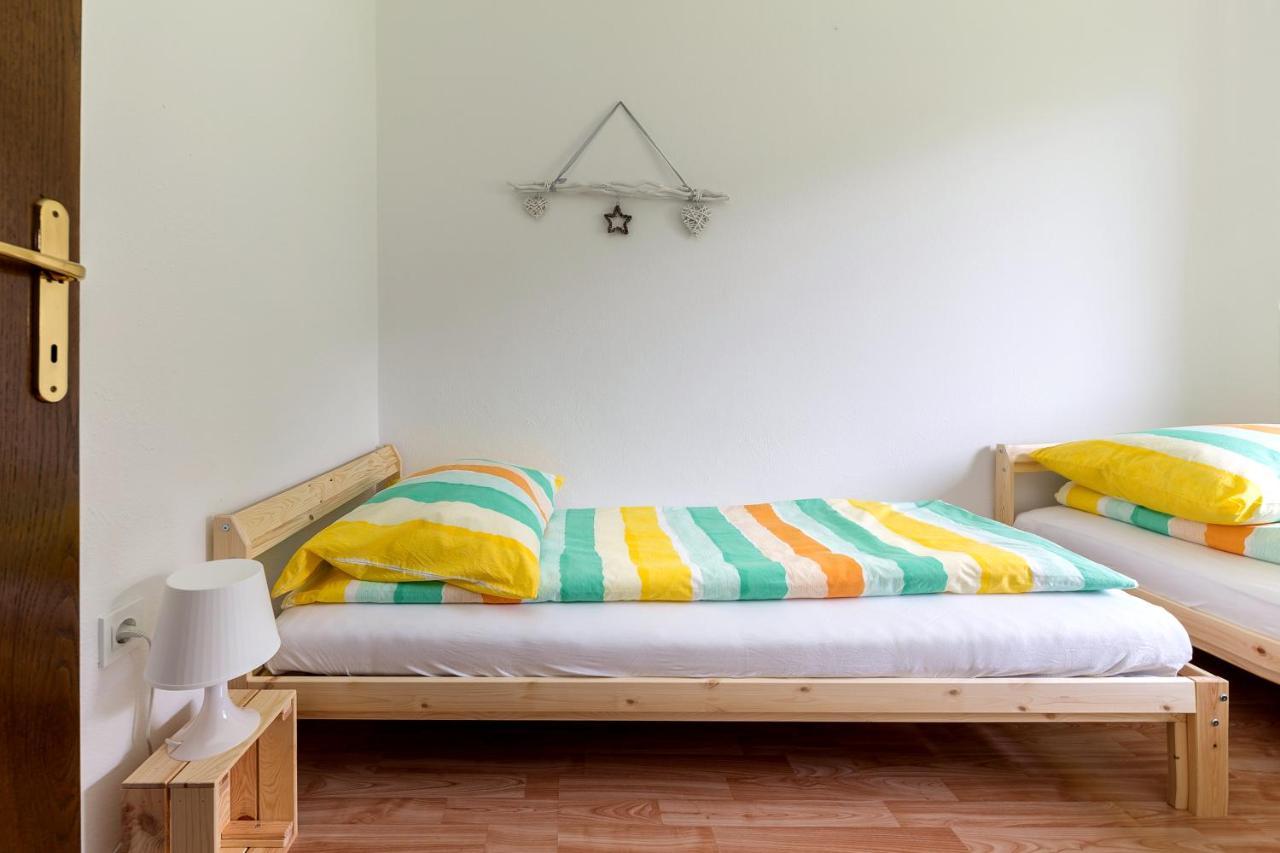 Apartment Valy - Free Bikes, Relaxing Terrace & Near Bled Buitenkant foto