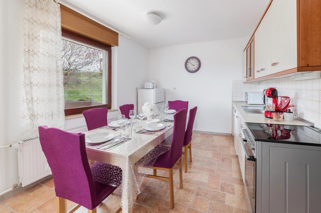 Apartment Valy - Free Bikes, Relaxing Terrace & Near Bled Buitenkant foto